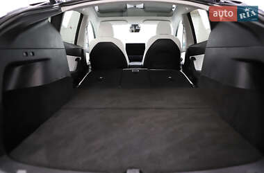 Позашляховик / Кросовер Tesla Model Y 2021 в 
