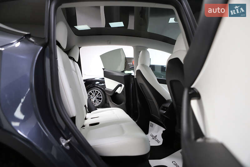 Внедорожник / Кроссовер Tesla Model Y 2021 в Дрогобыче