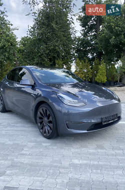 Внедорожник / Кроссовер Tesla Model Y 2020 в Киеве