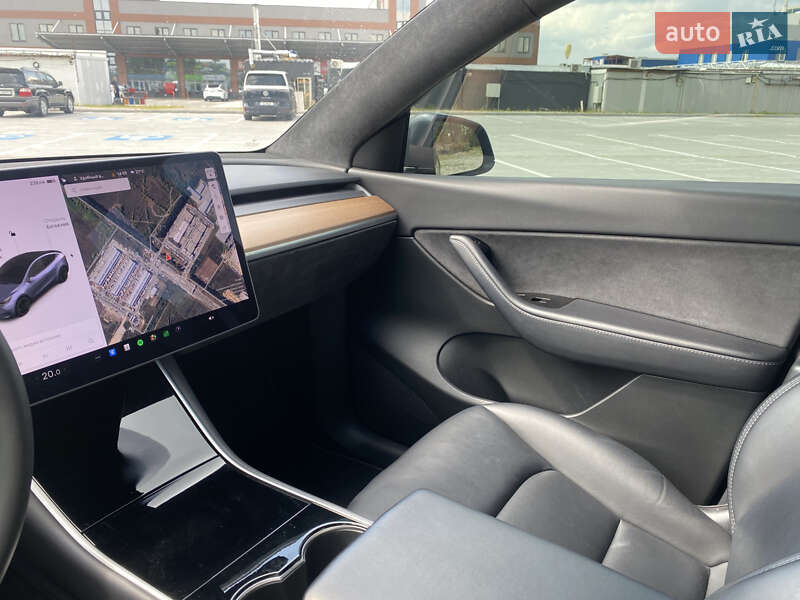 Позашляховик / Кросовер Tesla Model Y 2020 в Києві