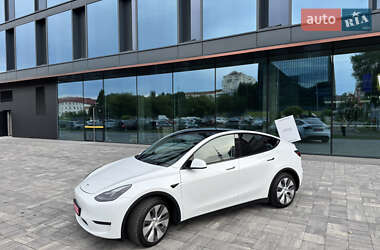 Позашляховик / Кросовер Tesla Model Y 2023 в 