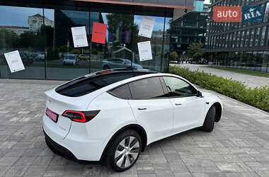 Позашляховик / Кросовер Tesla Model Y 2023 в 