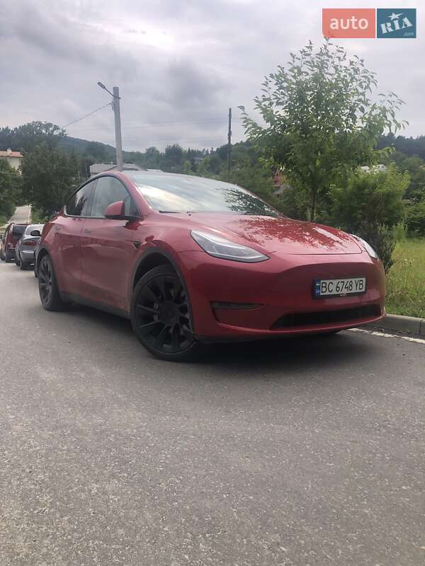 Внедорожник / Кроссовер Tesla Model Y 2021 в 
