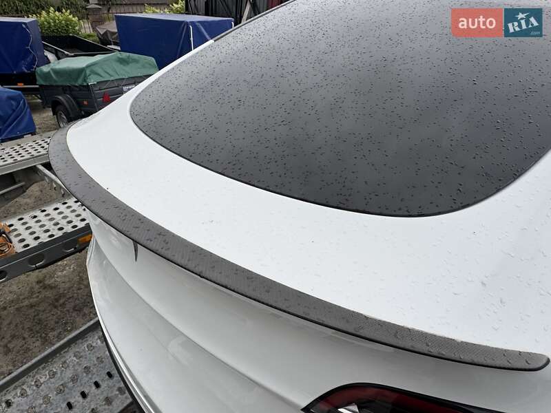 Внедорожник / Кроссовер Tesla Model Y 2022 в Ровно