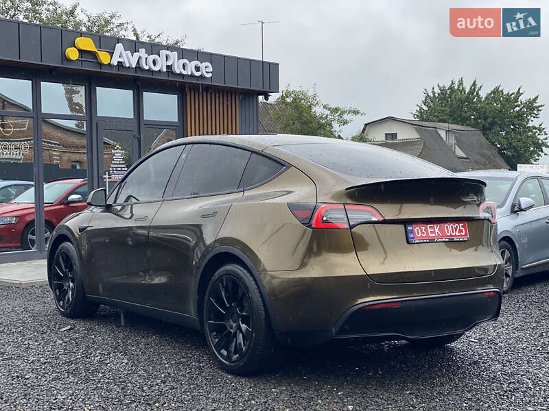 Позашляховик / Кросовер Tesla Model Y 2021 в Луцьку