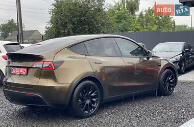 Внедорожник / Кроссовер Tesla Model Y 2021 в 