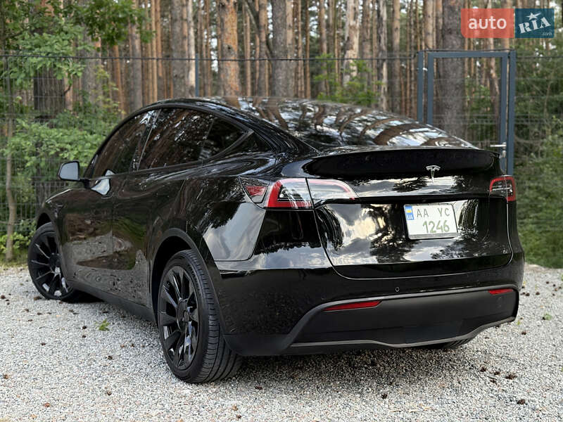 Внедорожник / Кроссовер Tesla Model Y 2021 в Гостомеле