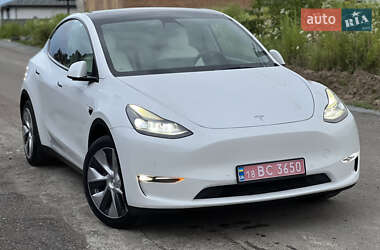 Внедорожник / Кроссовер Tesla Model Y 2021 в Ровно