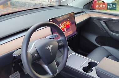 Позашляховик / Кросовер Tesla Model Y 2023 в 