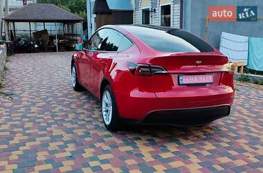 Позашляховик / Кросовер Tesla Model Y 2023 в 