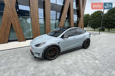 Позашляховик / Кросовер Tesla Model Y 2021 в 