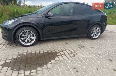 Позашляховик / Кросовер Tesla Model Y 2023 в 