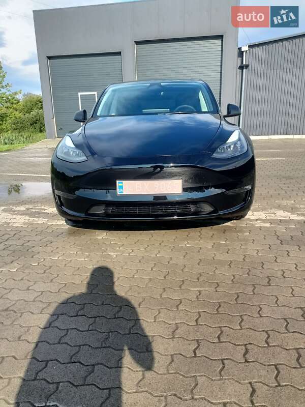 Позашляховик / Кросовер Tesla Model Y 2023 в Львові фото 8 Позашляховик / Кросовер Tesla Model Y 2023 в Львові