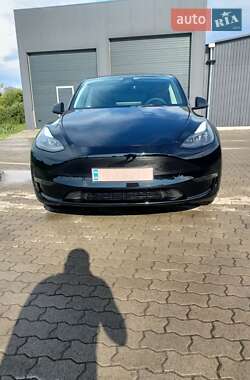 Позашляховик / Кросовер Tesla Model Y 2023 в 