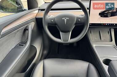 Внедорожник / Кроссовер Tesla Model Y 2024 в 
