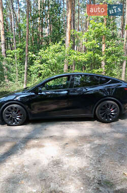 Tesla Model Y 2022