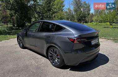 Внедорожник / Кроссовер Tesla Model Y 2024 в 