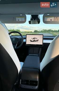 Внедорожник / Кроссовер Tesla Model Y 2023 в 