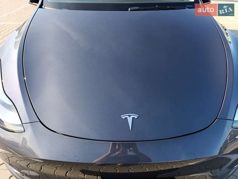 Внедорожник / Кроссовер Tesla Model Y 2023 в Киеве