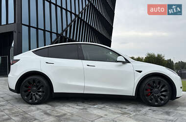 Внедорожник / Кроссовер Tesla Model Y 2023 в 