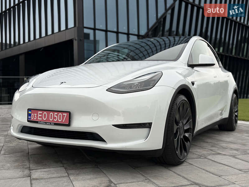 Внедорожник / Кроссовер Tesla Model Y 2023 в Киеве