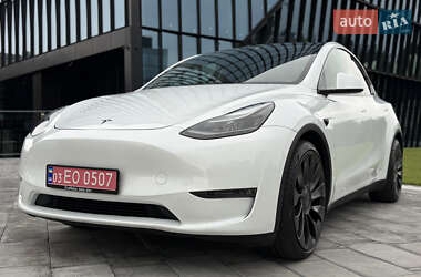 Внедорожник / Кроссовер Tesla Model Y 2023 в 