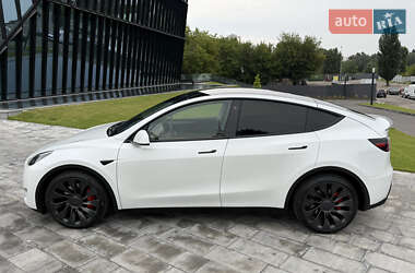 Внедорожник / Кроссовер Tesla Model Y 2023 в 