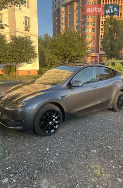 Внедорожник / Кроссовер Tesla Model Y 2023 в Киеве