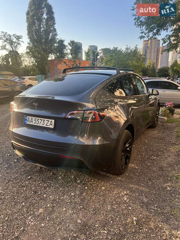 Внедорожник / Кроссовер Tesla Model Y 2023 в Киеве