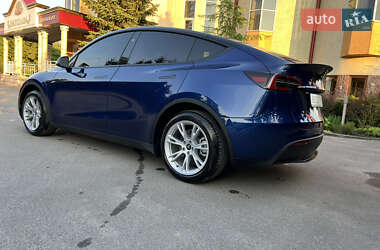 Внедорожник / Кроссовер Tesla Model Y 2024 в 