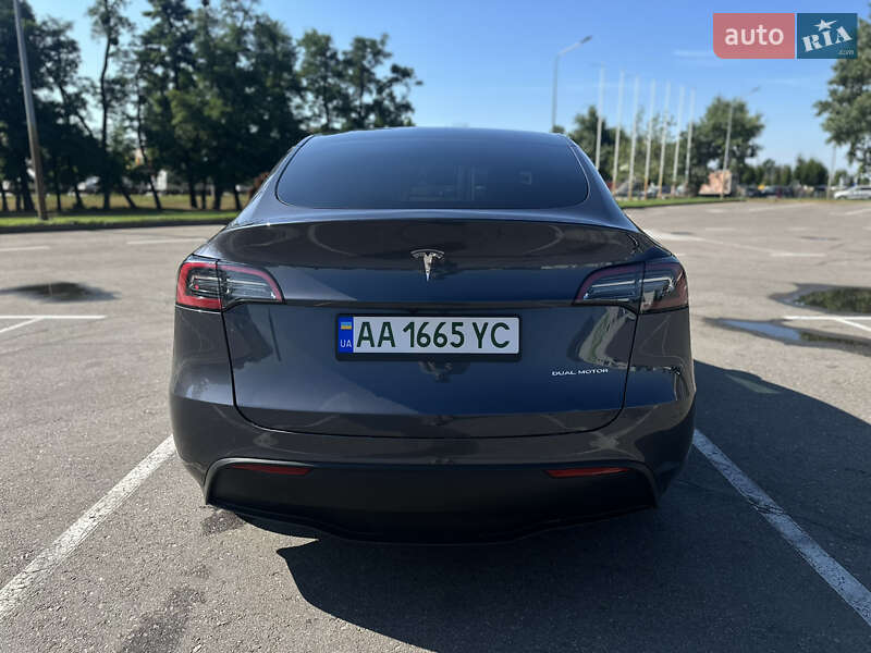 Внедорожник / Кроссовер Tesla Model Y 2023 в Киеве