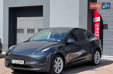 Позашляховик / Кросовер Tesla Model Y 2024 в 
