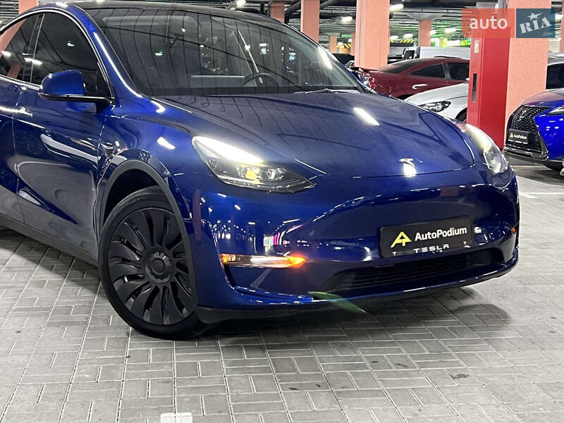 Позашляховик / Кросовер Tesla Model Y 2023 в Києві