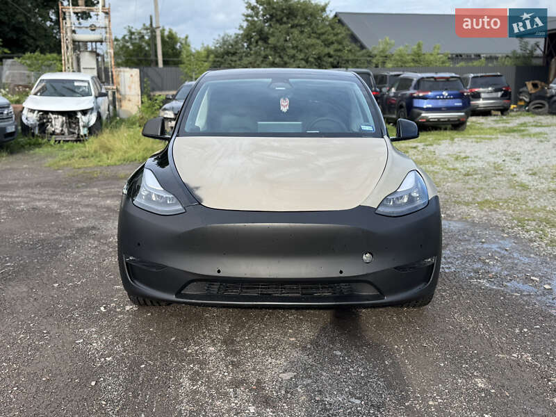 Внедорожник / Кроссовер Tesla Model Y 2022 в Ровно