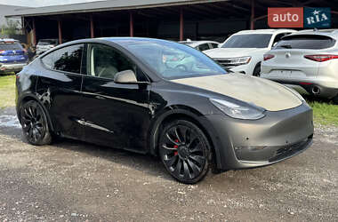 Tesla Model Y 2022