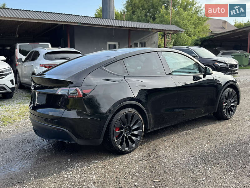 Внедорожник / Кроссовер Tesla Model Y 2022 в Ровно