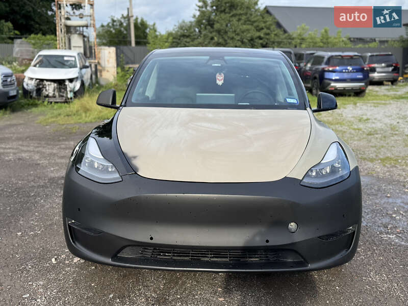 Внедорожник / Кроссовер Tesla Model Y 2022 в Ровно