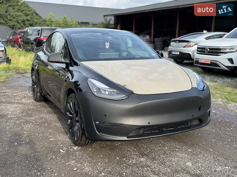 Внедорожник / Кроссовер Tesla Model Y 2022 в Ровно