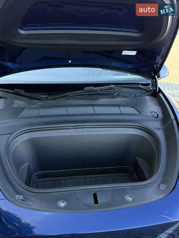 Позашляховик / Кросовер Tesla Model Y 2022 в Тернополі