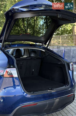 Внедорожник / Кроссовер Tesla Model Y 2022 в 
