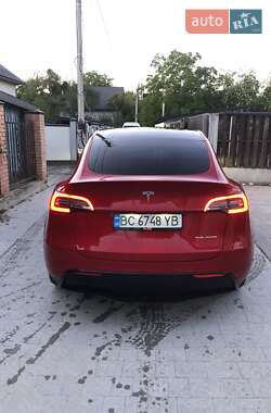 Позашляховик / Кросовер Tesla Model Y 2021 в 
