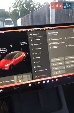 Позашляховик / Кросовер Tesla Model Y 2021 в 