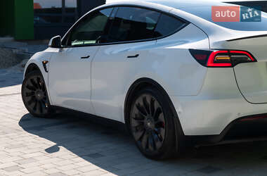 Позашляховик / Кросовер Tesla Model Y 2020 в 
