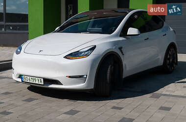 Позашляховик / Кросовер Tesla Model Y 2020 в 