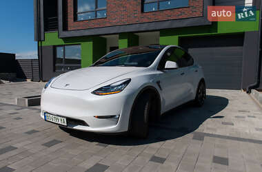 Позашляховик / Кросовер Tesla Model Y 2020 в 