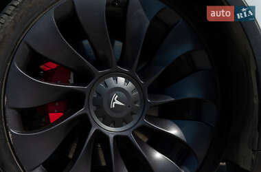 Позашляховик / Кросовер Tesla Model Y 2020 в 