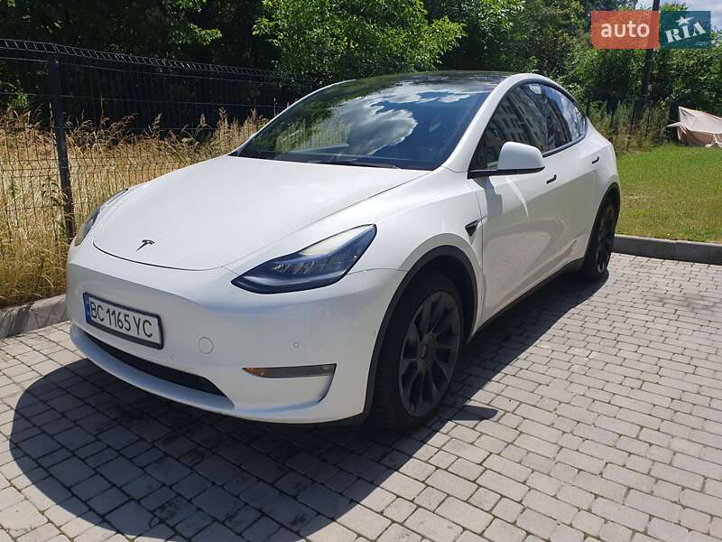 Внедорожник / Кроссовер Tesla Model Y 2021 в 