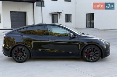 Внедорожник / Кроссовер Tesla Model Y 2022 в 