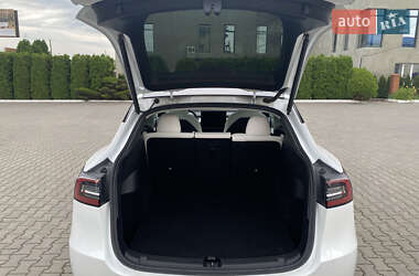 Внедорожник / Кроссовер Tesla Model Y 2021 в 