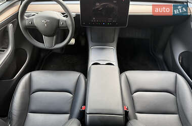 Внедорожник / Кроссовер Tesla Model Y 2024 в 
